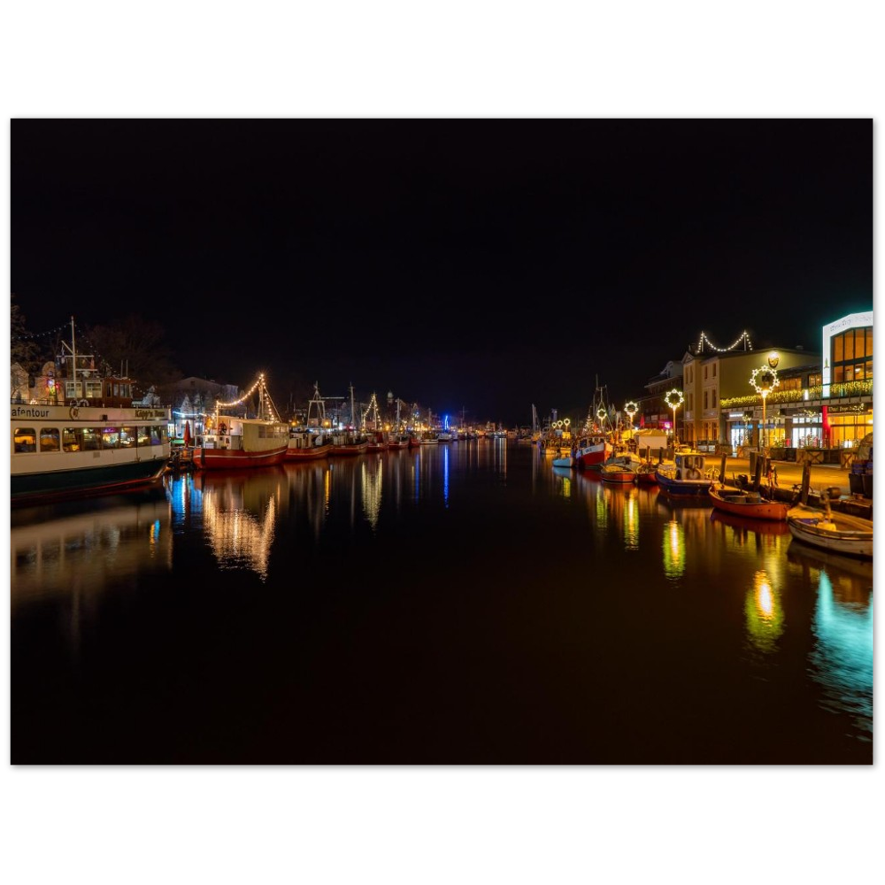 Warnemünde bei Nacht