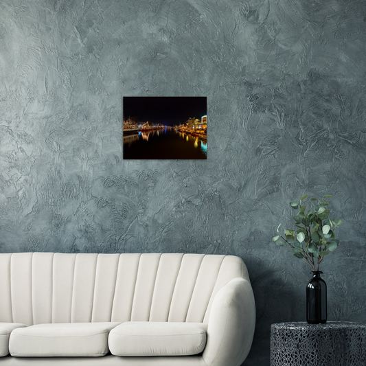 Warnemünde bei Nacht