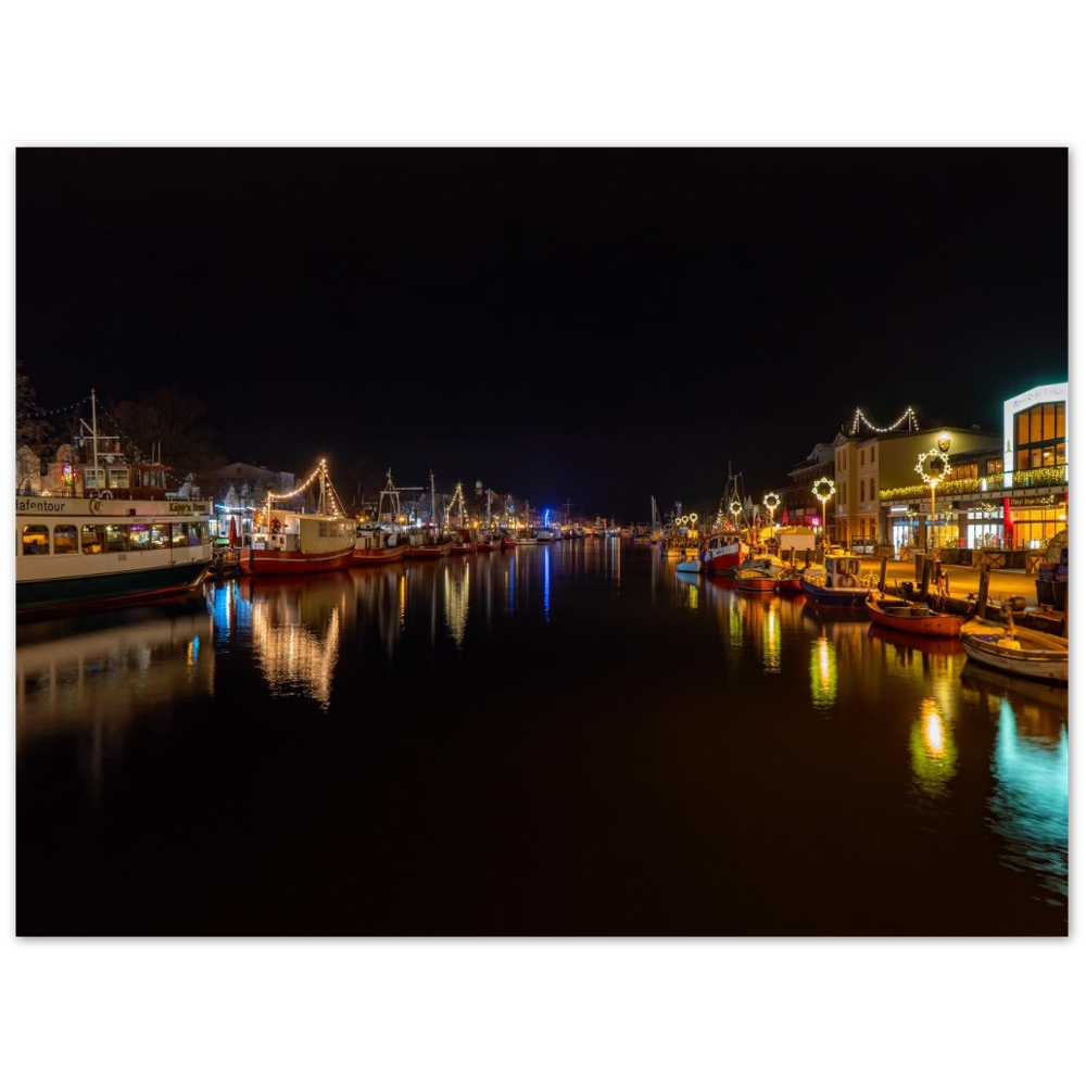 Warnemünde bei Nacht